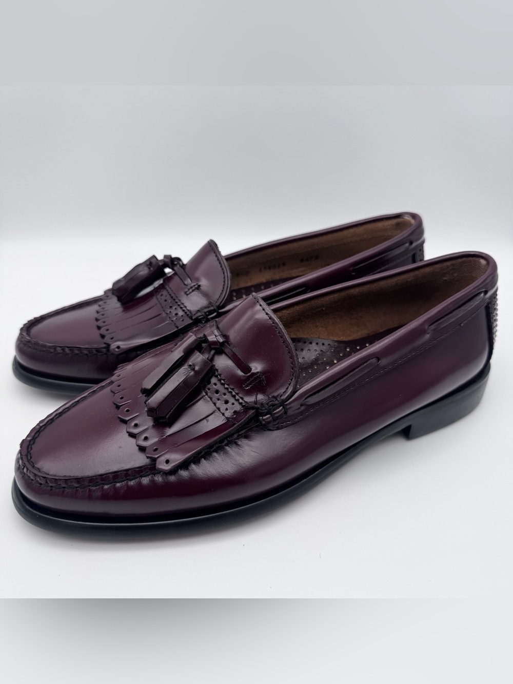 G.H. Bass & Co. Burgundy Kiltie Tassel Loafers Men's 9.5 D Leather Dress Shoes